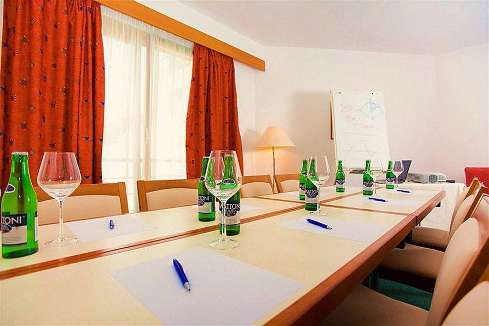 Hotel Troja Πράγα Εξωτερικό φωτογραφία