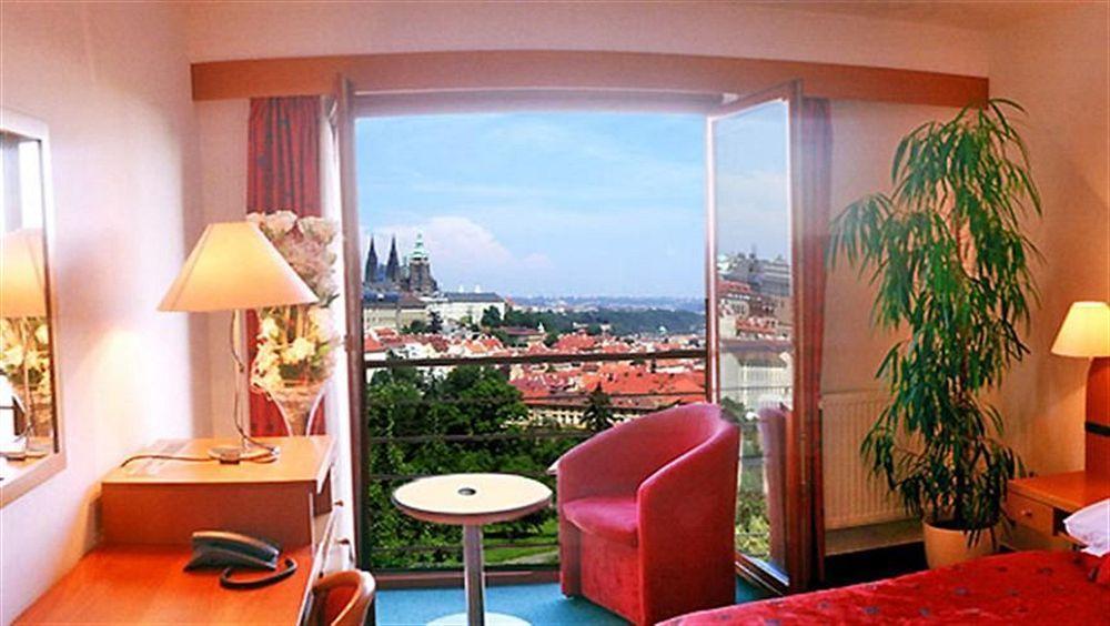 Hotel Troja Πράγα Εξωτερικό φωτογραφία