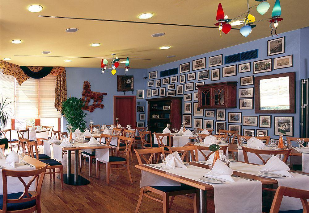 Hotel Troja Πράγα Εξωτερικό φωτογραφία